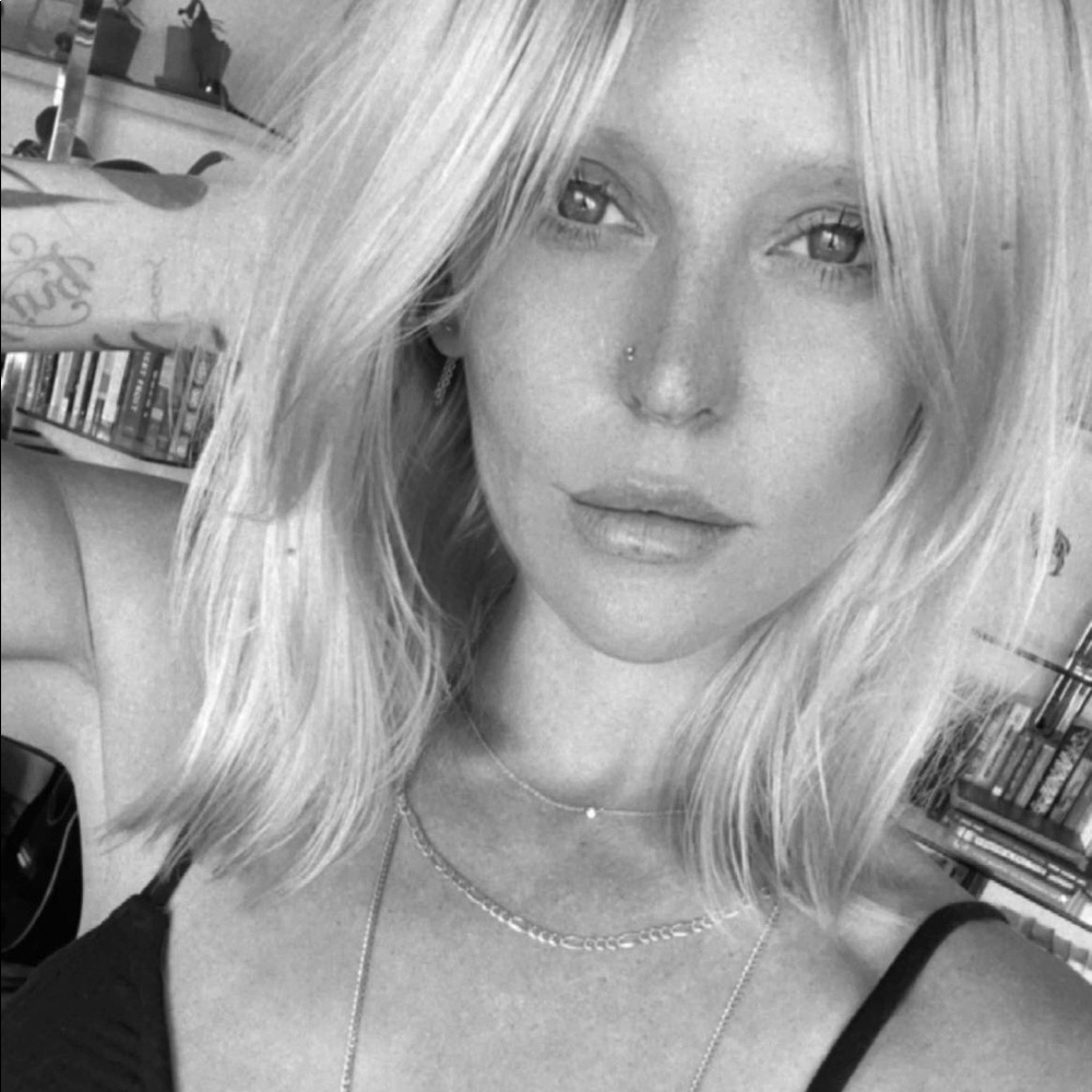 Meet your Posher, Avian